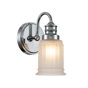 Quoizel Swell single bathroom wall light in polished chrome on white background